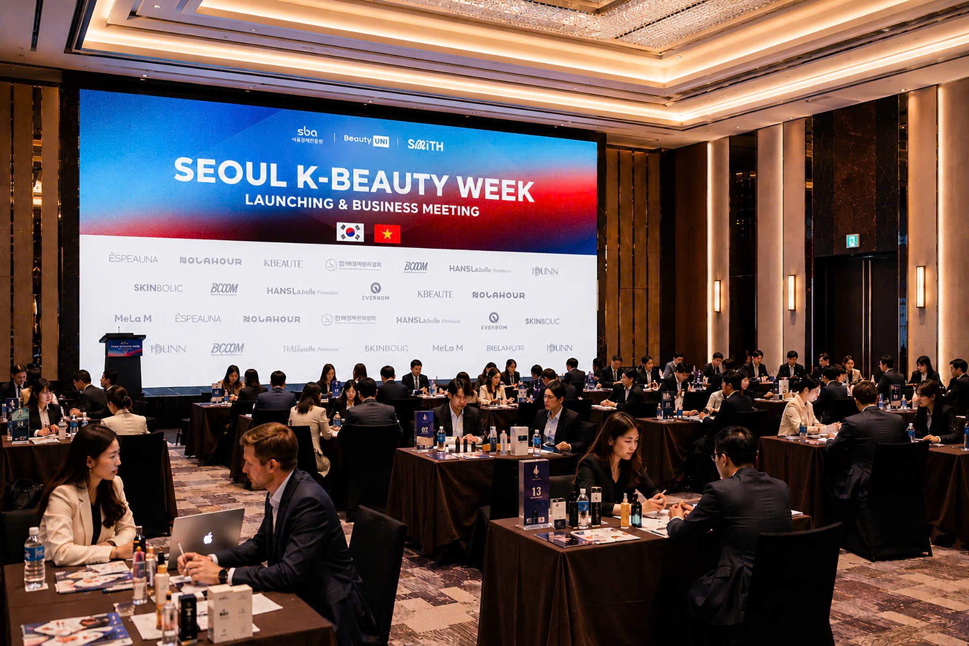 Không gian B2B Korea Beauty Connect 2026 – đối tác Hàn – Việt gặp gỡ tại phòng hội nghị sang trọng